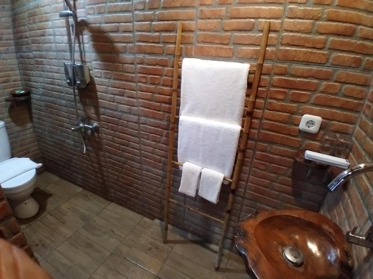 Dem Ayem Heritage Guest House 요그야카르타 외부 사진
