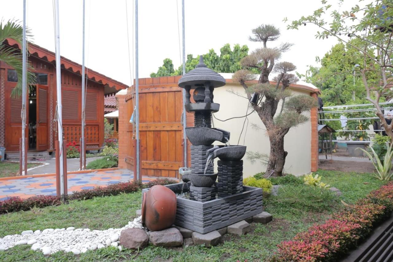 Dem Ayem Heritage Guest House 요그야카르타 외부 사진